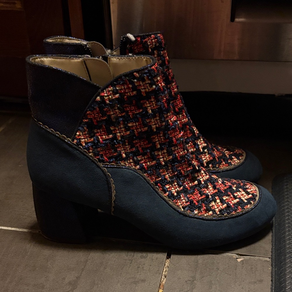 Tweed booties